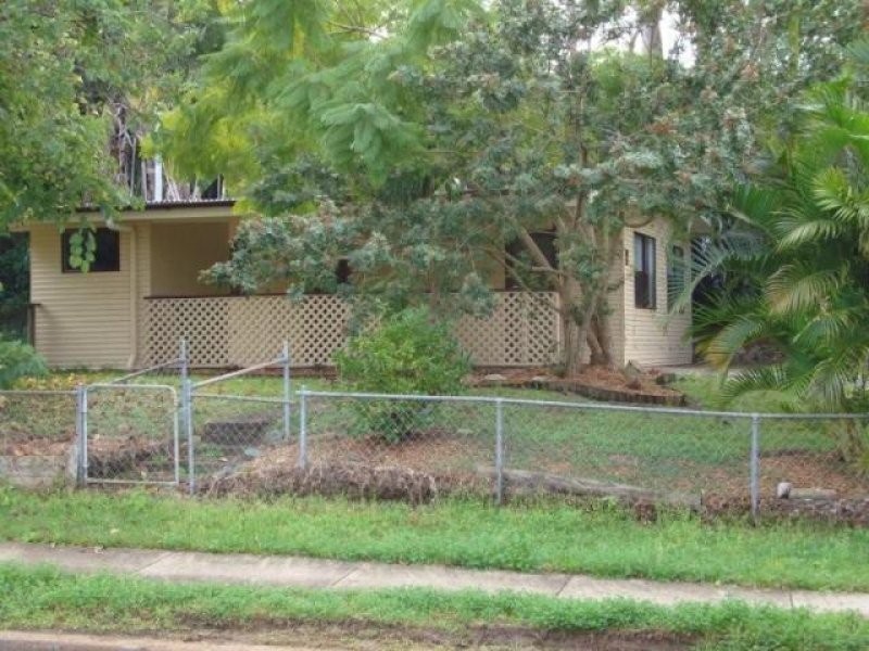 7 Palm Avenue, Kingston QLD 4114