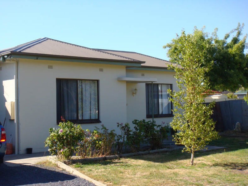32 Ridge Terrace, Millicent SA 5280