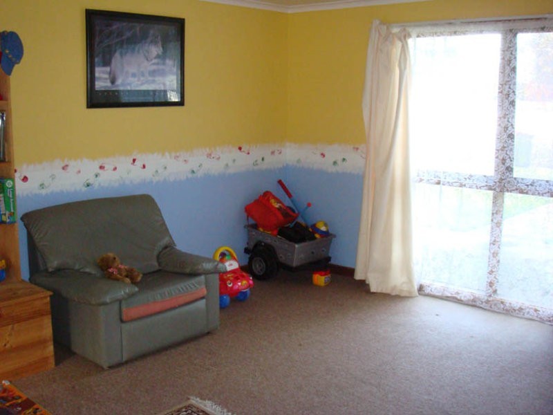 1 Peters Street, Tantanoola SA 5280