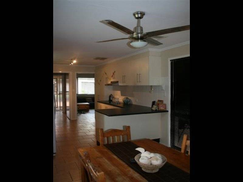 24 Howard St, Roma QLD 4455