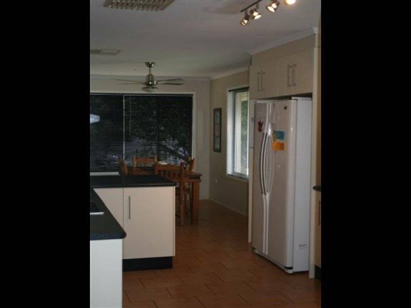 24 Howard St, Roma QLD 4455