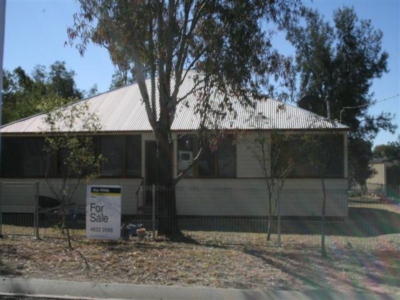 5 Ferrier St, Roma QLD 4455