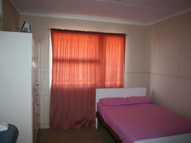 5 Luff Street, Roma QLD 4455