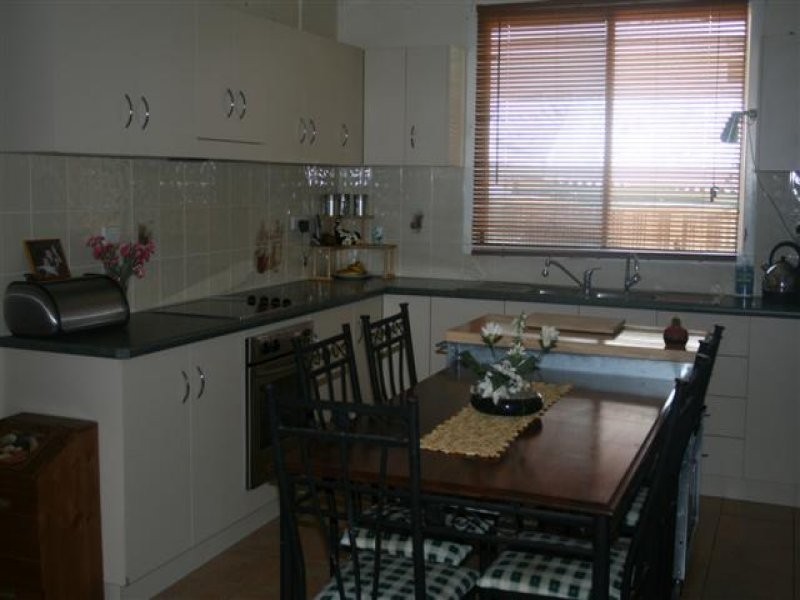 21 Timbury Street, Roma QLD 4455