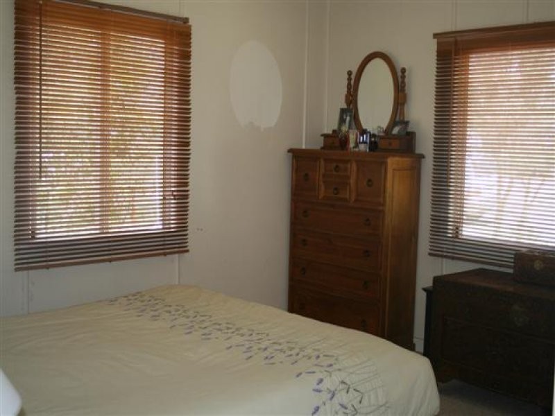 21 Timbury Street, Roma QLD 4455