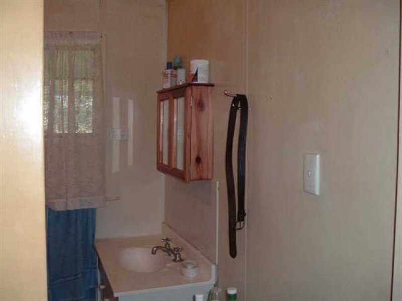 19 Flinders Street, Yuleba QLD 4427