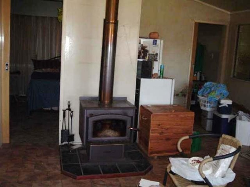 19 Flinders Street, Yuleba QLD 4427
