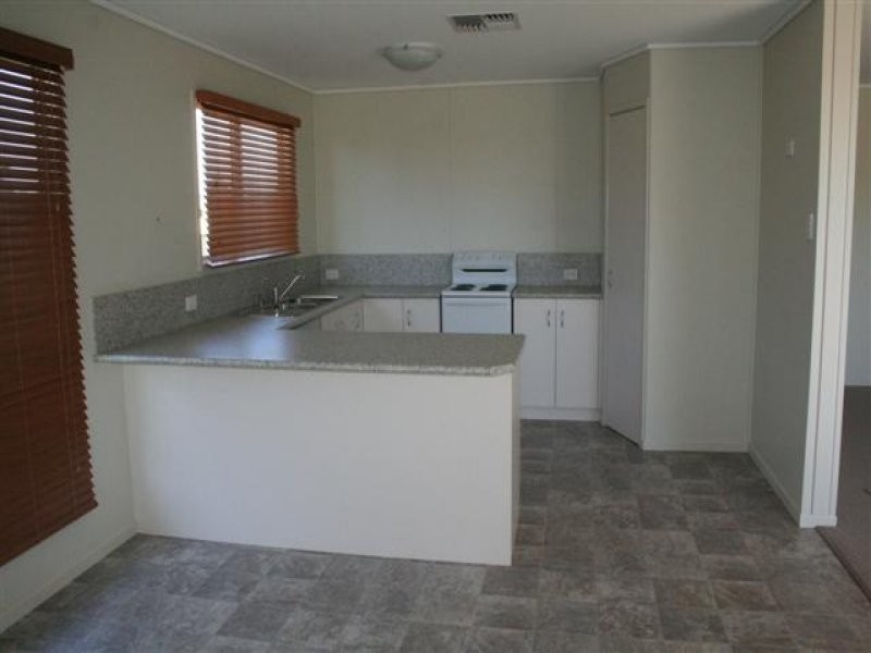 22 Luff Street, Roma QLD 4455