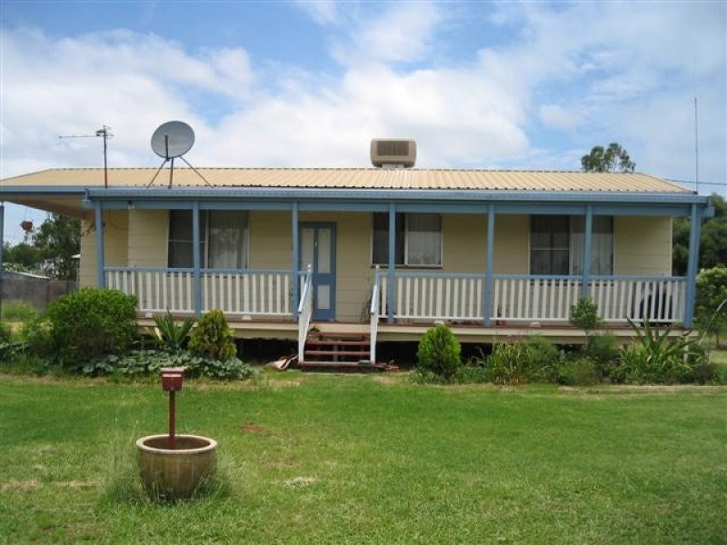 4 Russell Street, Roma QLD 4455