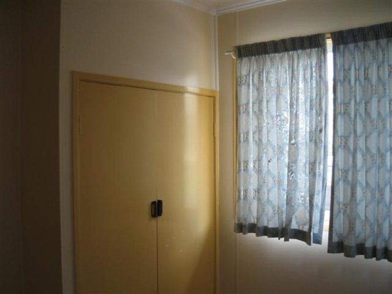4 Russell Street, Roma QLD 4455