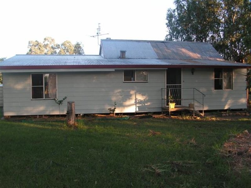 11 George Street, Amby QLD 4462