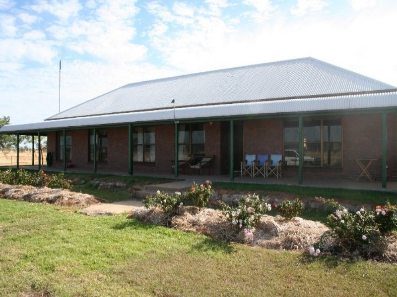 L6 Southern Road, Roma QLD 4455