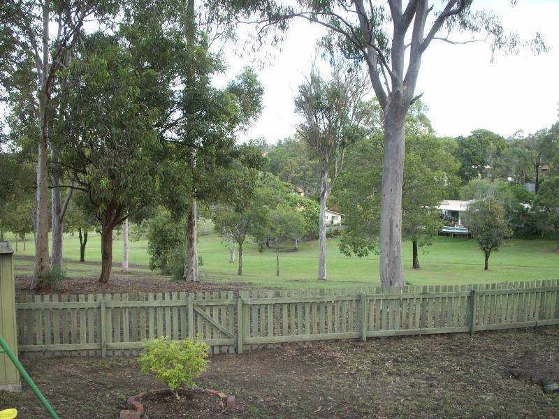 10 Latrobe Avenue, Helensvale QLD 4212
