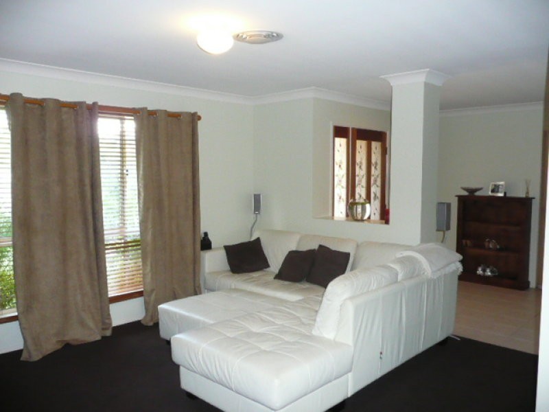 66 Galapagos Way, Pacific Pines QLD 4211