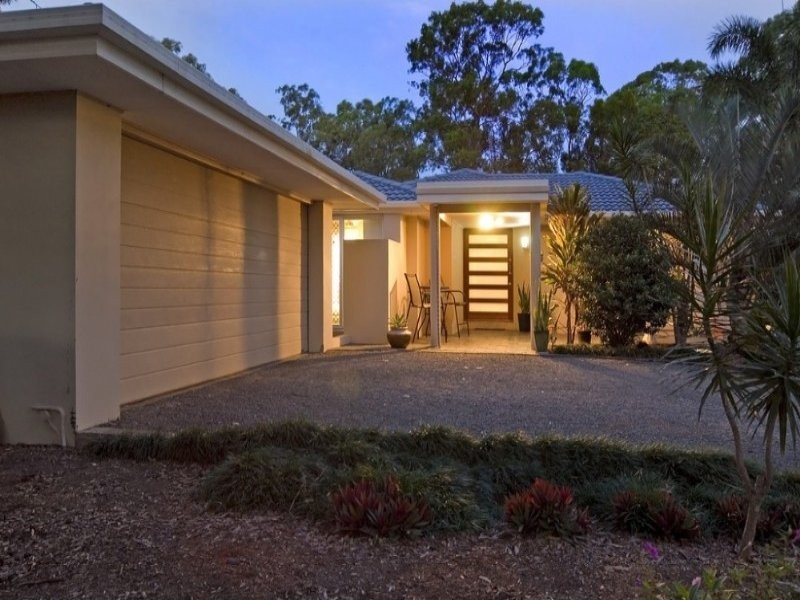 13 Warrego Way, Helensvale QLD 4212