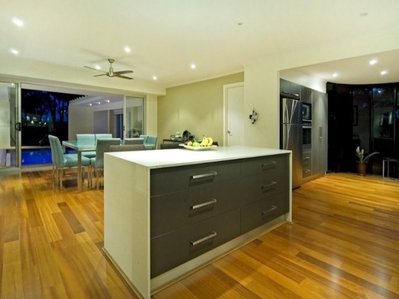 13 Warrego Way, Helensvale QLD 4212