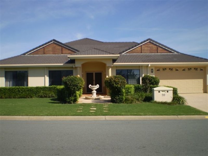 70 Ingles Circuit, Arundel QLD 4214
