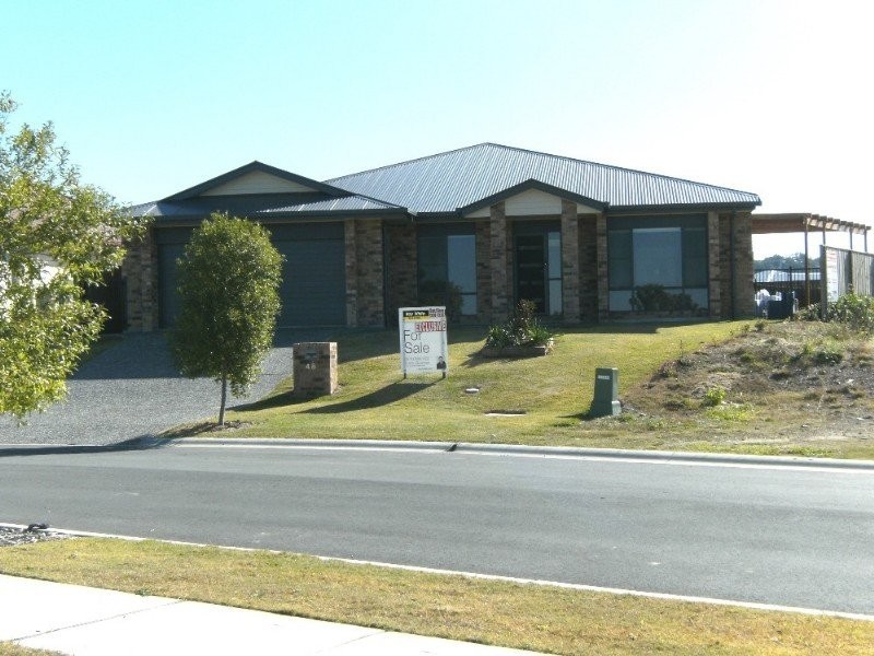 48 Lawley Crescent, Pacific Pines QLD 4211