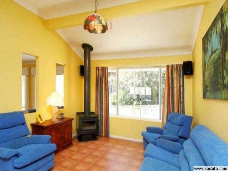 23 Pacific Pines Boulevard, Pacific Pines QLD 4211