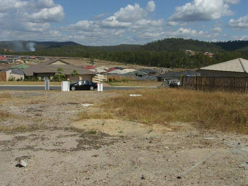 18 Wellers Street, Pacific Pines QLD 4211