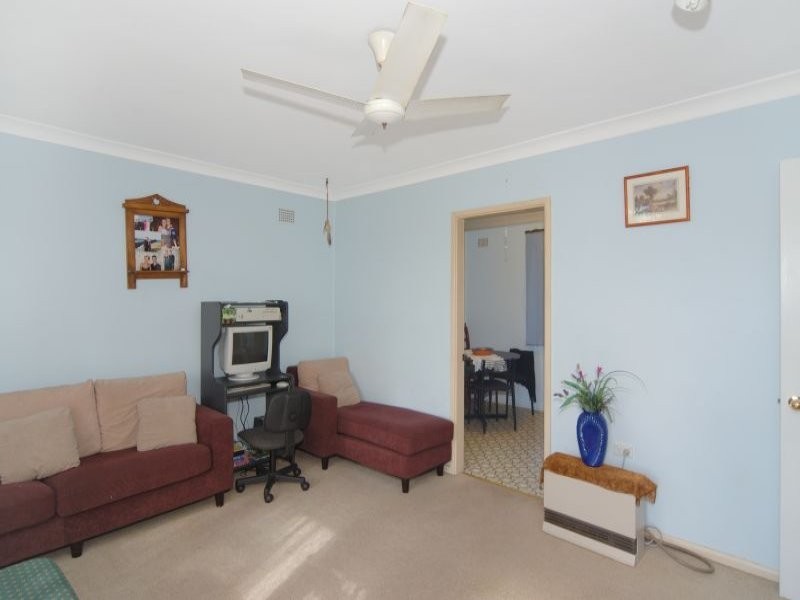19 Darly Avenue, Kanahooka NSW 2530