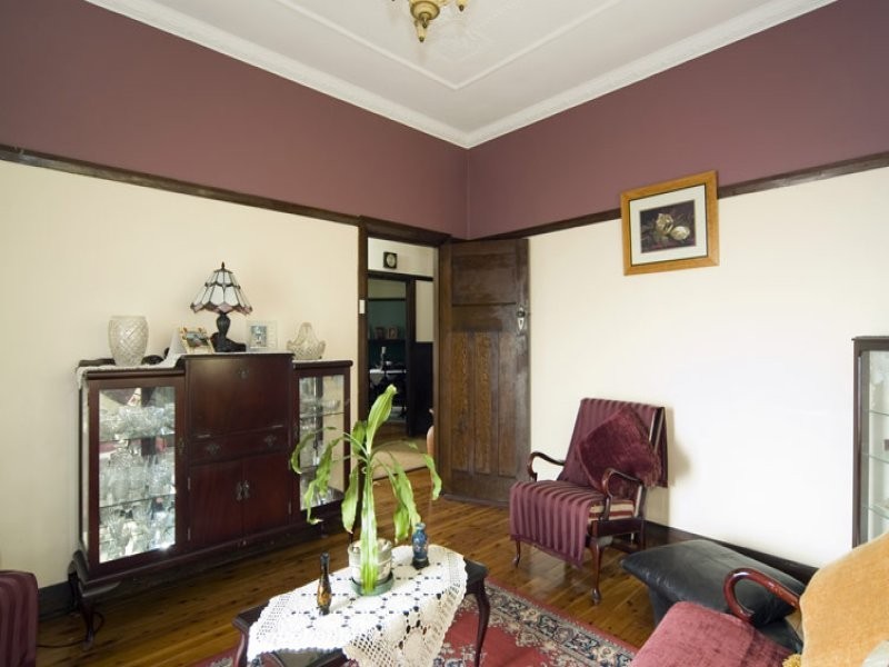 21 Rowland Avenue, Wollongong NSW 2500