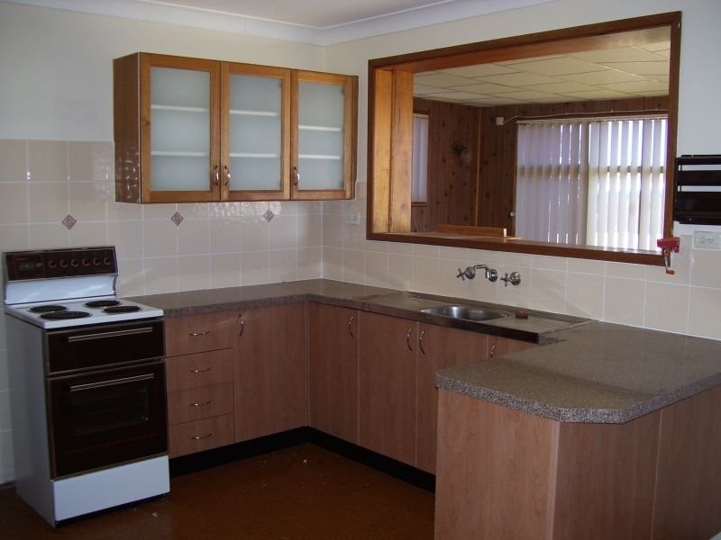 12 Thrower Avenue, Mount Warrigal NSW 2528