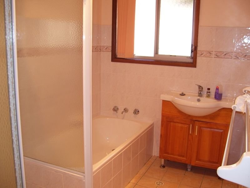 12 Thrower Avenue, Mount Warrigal NSW 2528