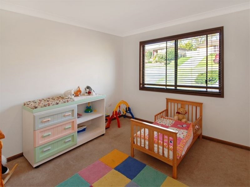 32 Loch Carron Avenue, Farmborough Heights NSW 2526