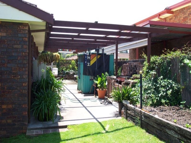 16 Newcombe Street, Berkeley NSW 2506