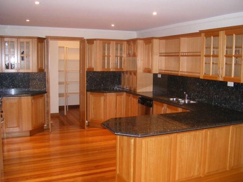 6 Arter Avenue, Figtree NSW 2525