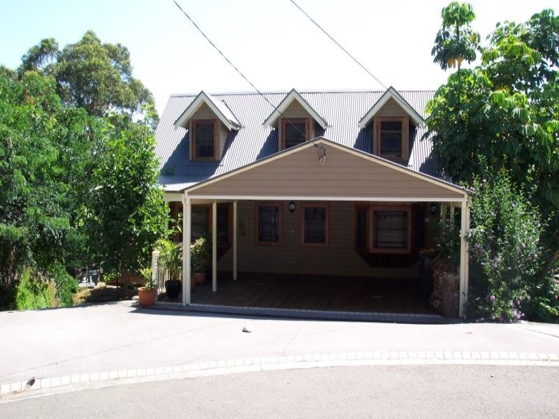 26 Camden Grove, Figtree NSW 2525