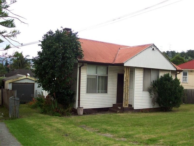 18 Cambridge Street, Berkeley NSW 2506
