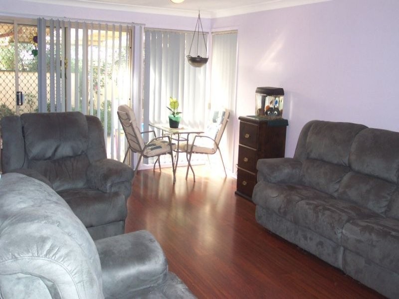 15 Yeldah Drive, Horsley NSW 2530