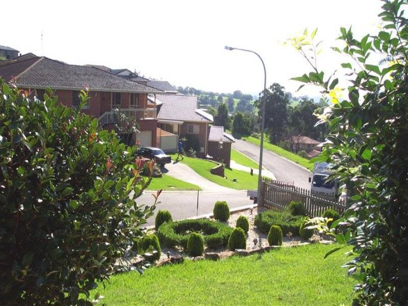 19 Paltarra Place, Cordeaux Heights NSW 2526