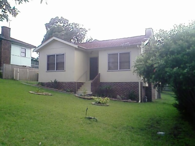 25 Mount Street, Mount Saint Thomas NSW 2500