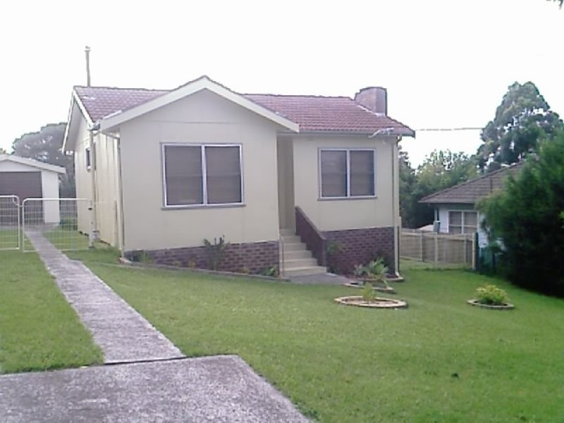 25 Mount Street, Mount Saint Thomas NSW 2500