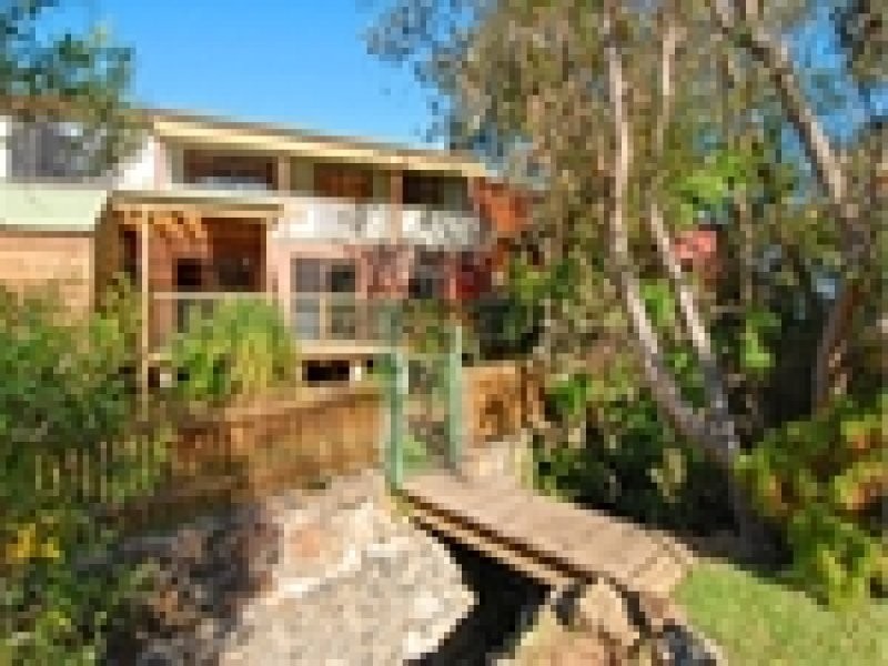 32 Loch Carron Avenue, Farmborough Heights NSW 2526