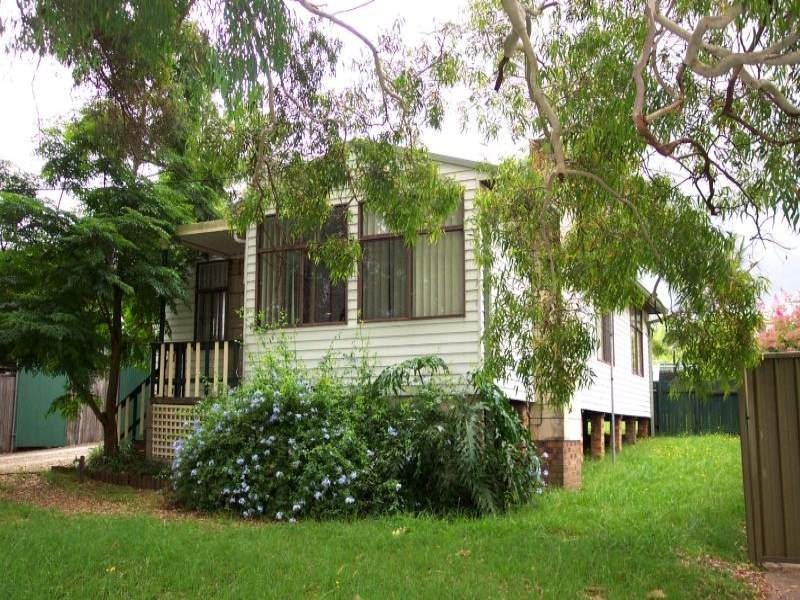 14 Thornbury Avenue, Unanderra NSW 2526