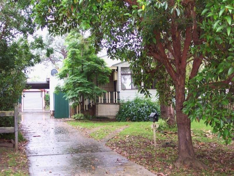 14 Thornbury Avenue, Unanderra NSW 2526