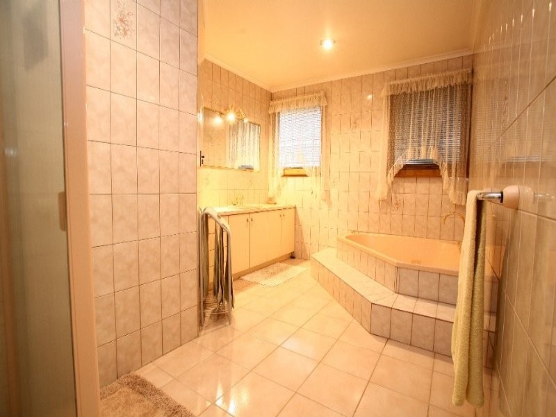 14 Palmerston Road, Lysterfield VIC 3156