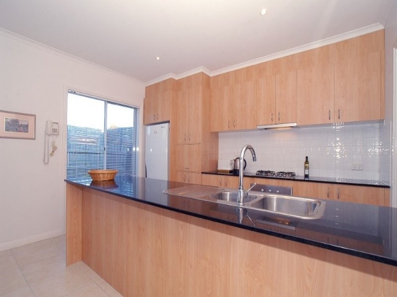 26 Sovereign Manors Cres, Rowville VIC 3178
