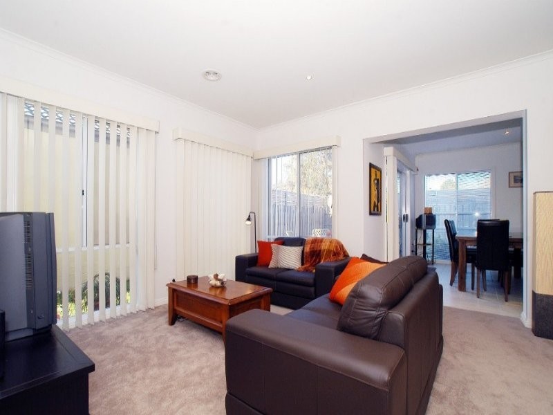 26 Sovereign Manors Cres, Rowville VIC 3178