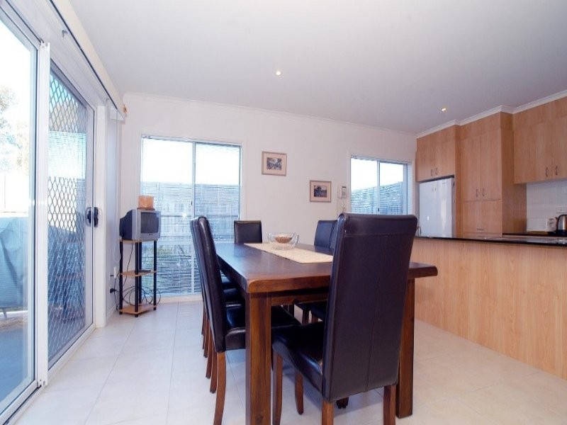26 Sovereign Manors Cres, Rowville VIC 3178
