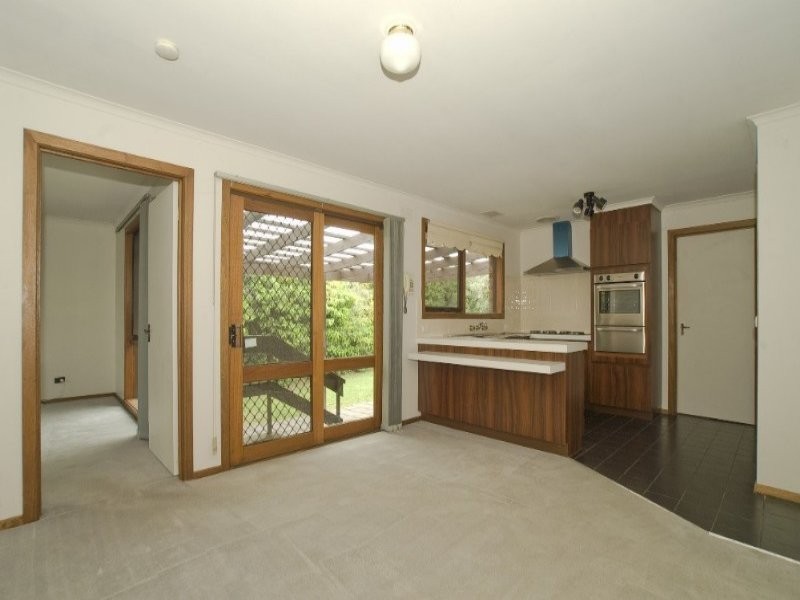 2 Wartook Way, Rowville VIC 3178
