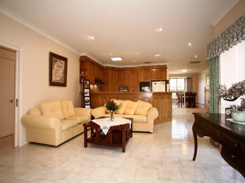 22 Salerno Way, Rowville VIC 3178