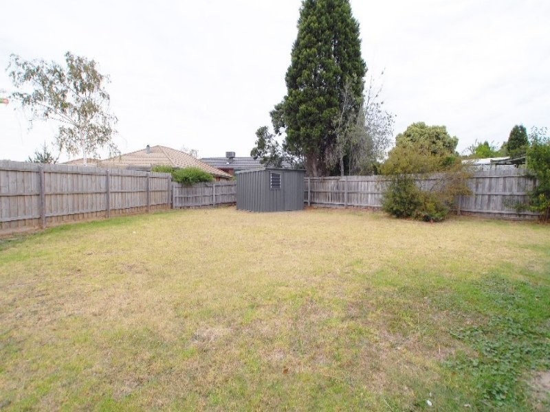 33 Cardinia Way, Rowville VIC 3178