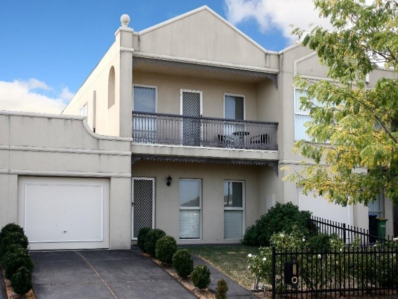 4 Parklane Way, Rowville VIC 3178