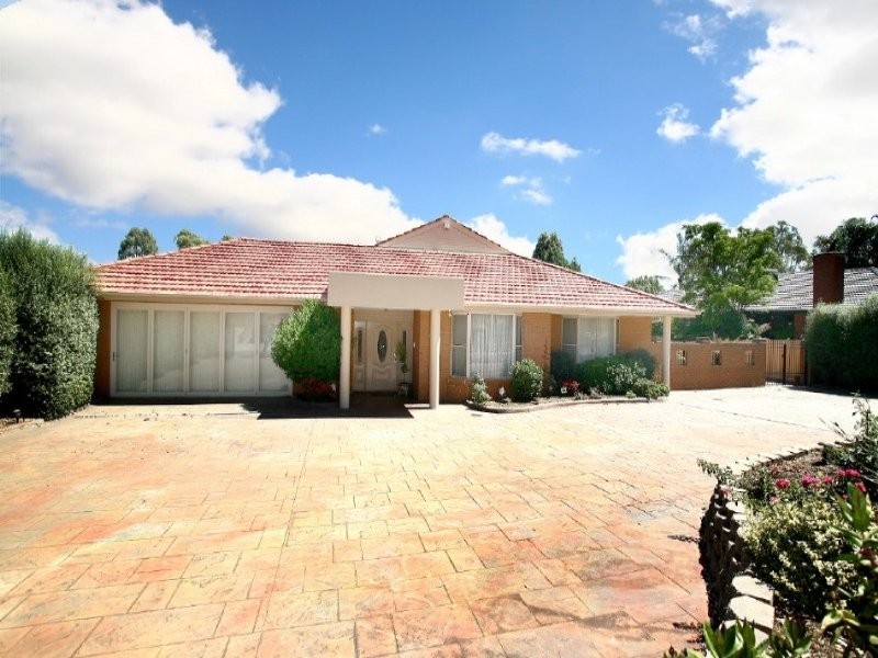 8 Palmerston Road, Lysterfield VIC 3156