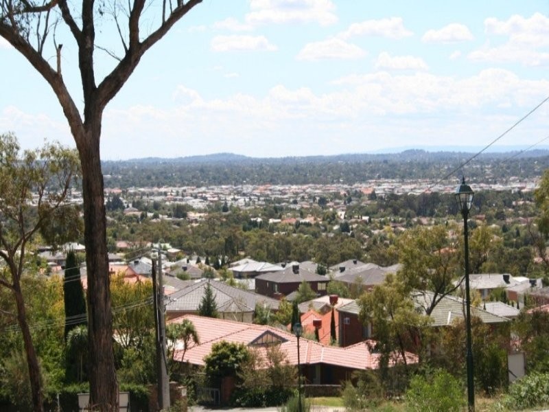 8 Provence Rise, Lysterfield VIC 3156